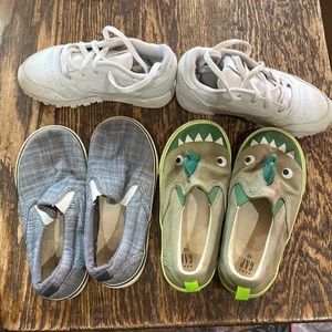 3 pairs of sz 10 toddler shoes!